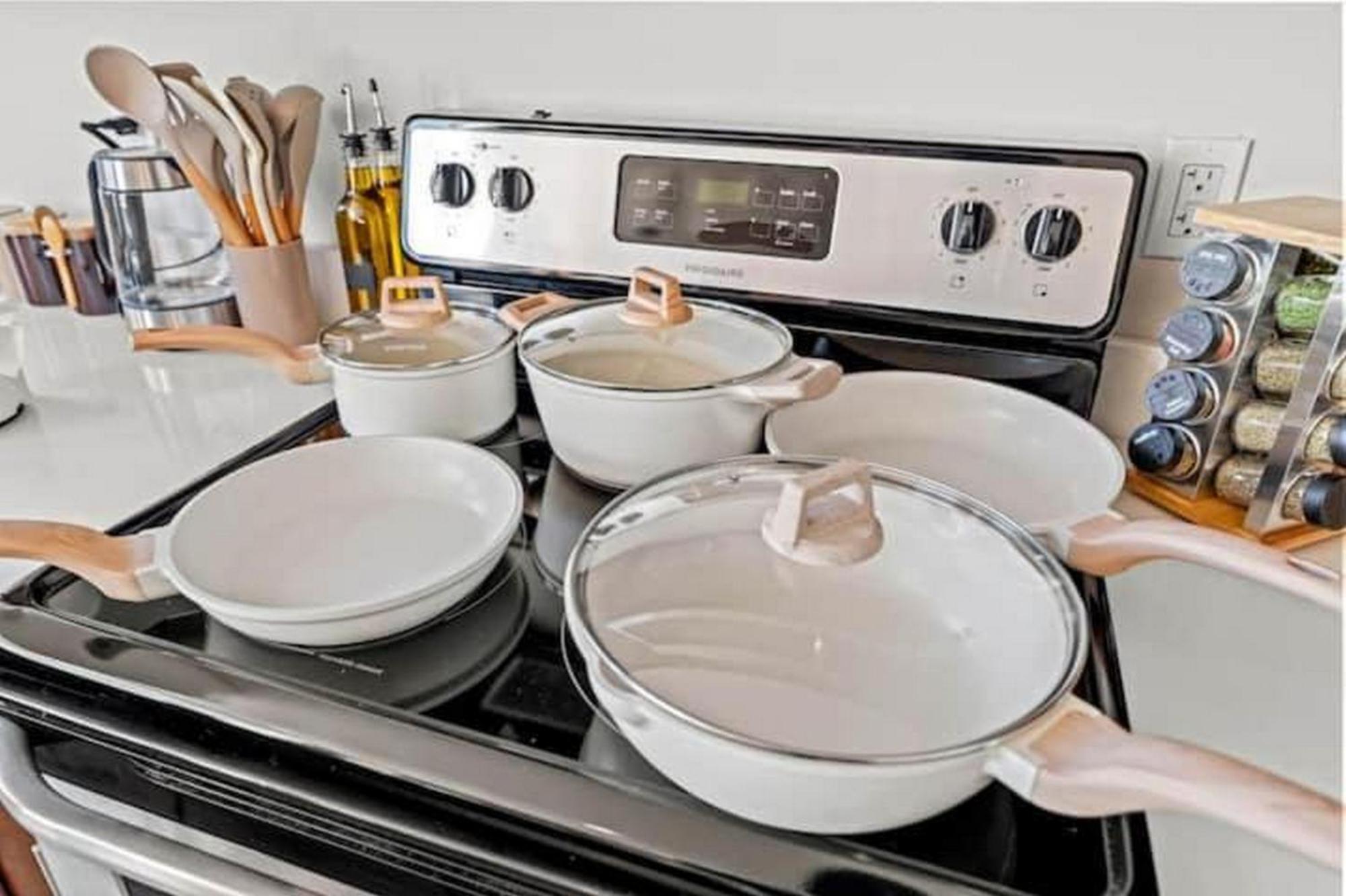 Apartment 1br Near Metro - Walk To Met & Food - Free Parking Philadelphia